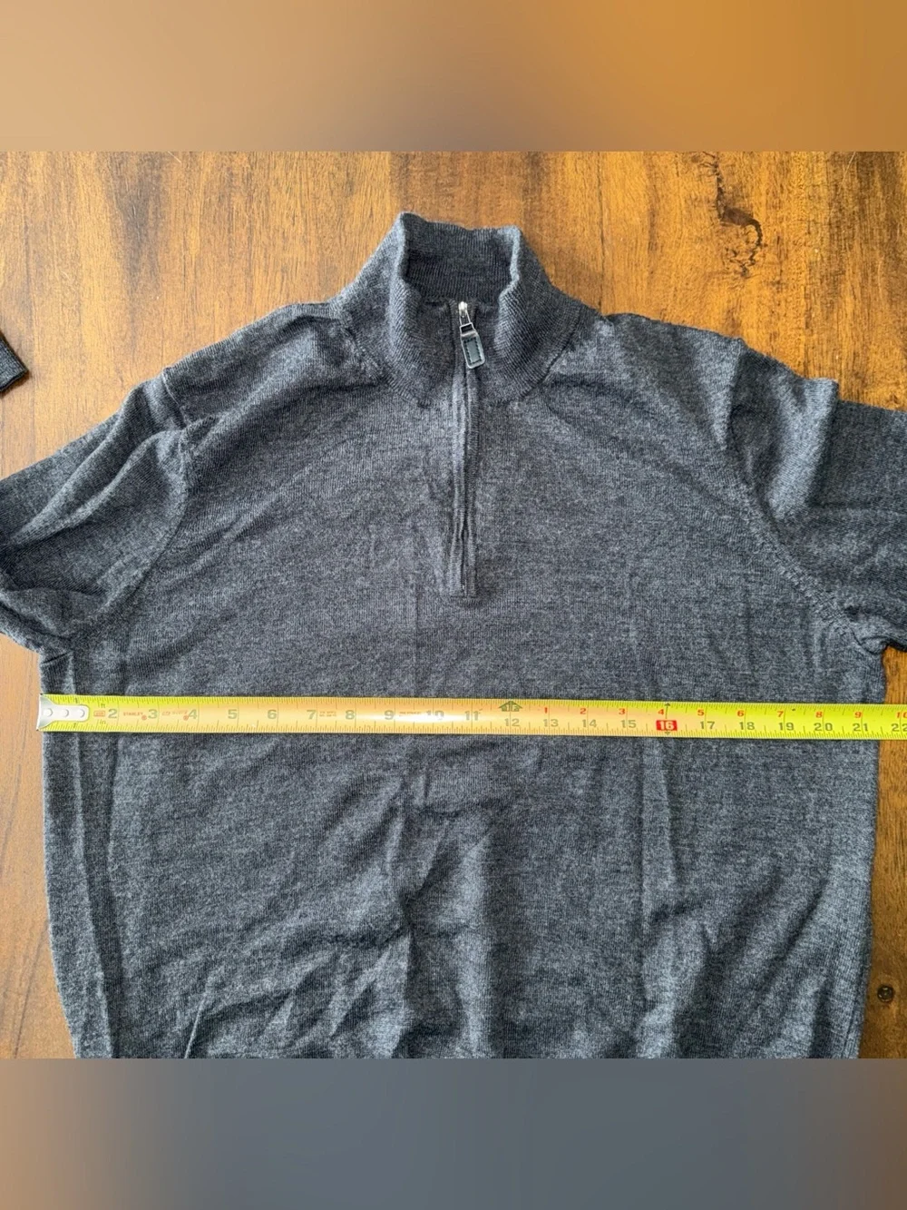 Jos A Bank Merino Wool Charcoal Gray 1/4 Zip Sweater Mens Tailored Fit Large